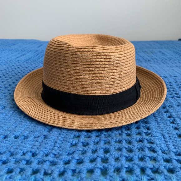 Classic straw fedora in natural by Talula (an Aritzia brand) - Picture 6 of 7